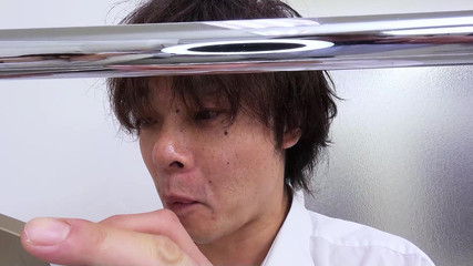 巨乳の日本人秘書ちひろがオフィスで上司にフェラして顔射される