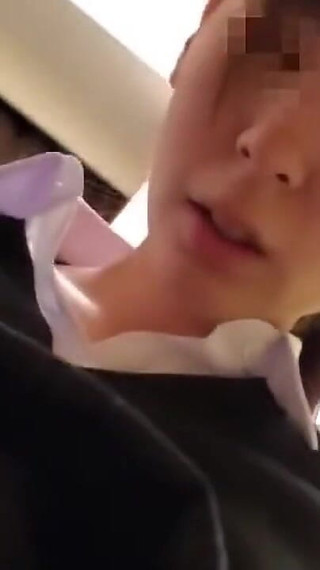 内気な日本人美女がホテルで興奮する