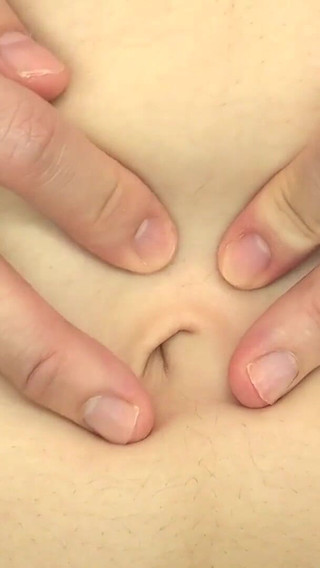 牧村柚希 おへその奥まで見つめられて