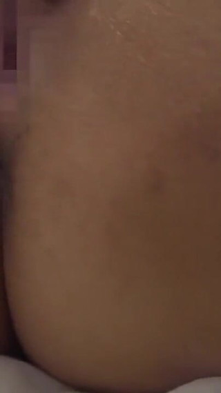 私は年上の男性が好きです。 -B