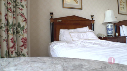 ボーイッシュでピュアな女の子とイチャイチャしてそのままセックス。