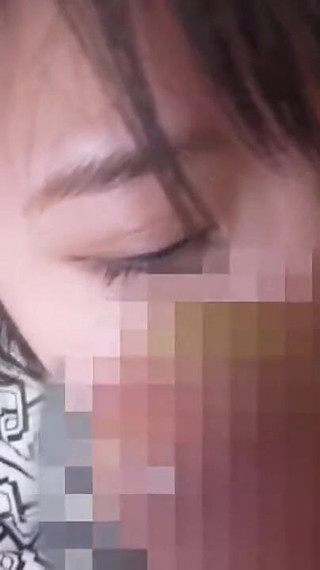 大胆な美しさがオープンエアを受け入れ、情熱が溢れる暖かい痕跡を残します。 【後半】-C