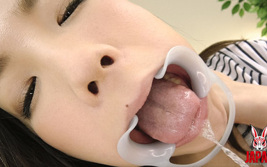 ハメ撮り舌！エッチなお姉さんは好きですか？舌唾フェティシズム 藤にいな