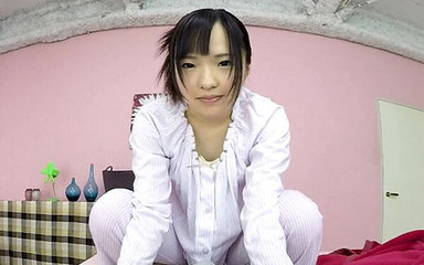 彼女の激しい小さな腰は、私が彼女の中で解けるまで私を興奮させました。